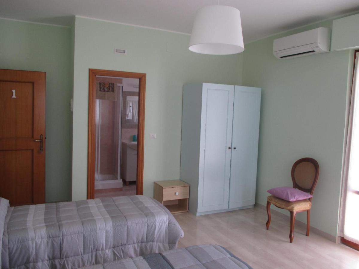 A Casa Di Gio' Bed & Breakfast Atri Bagian luar foto