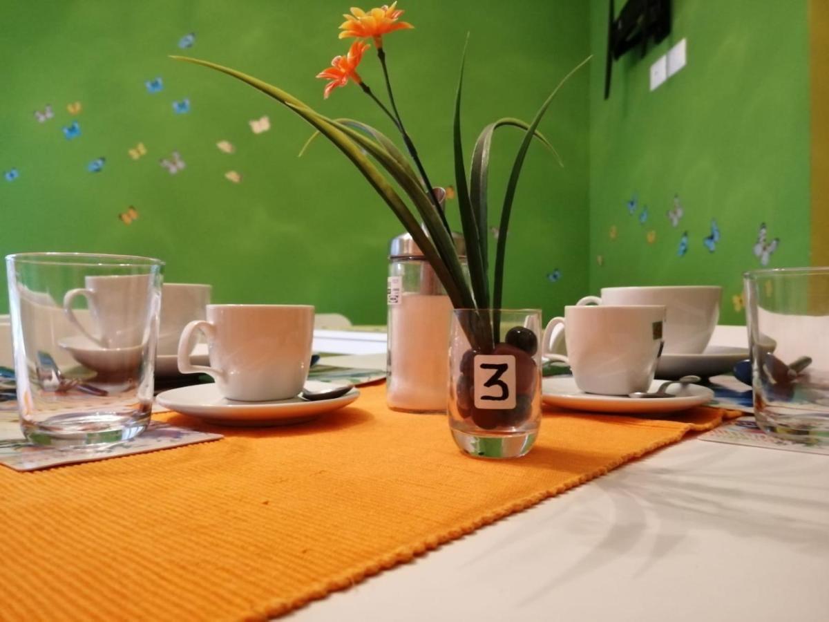 A Casa Di Gio' Bed & Breakfast Atri Bagian luar foto