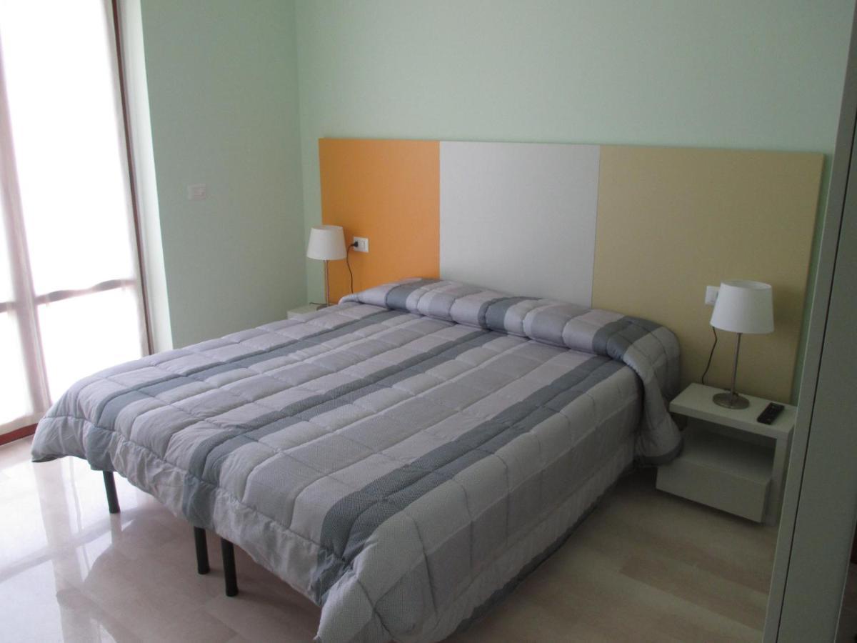 A Casa Di Gio' Bed & Breakfast Atri Bagian luar foto