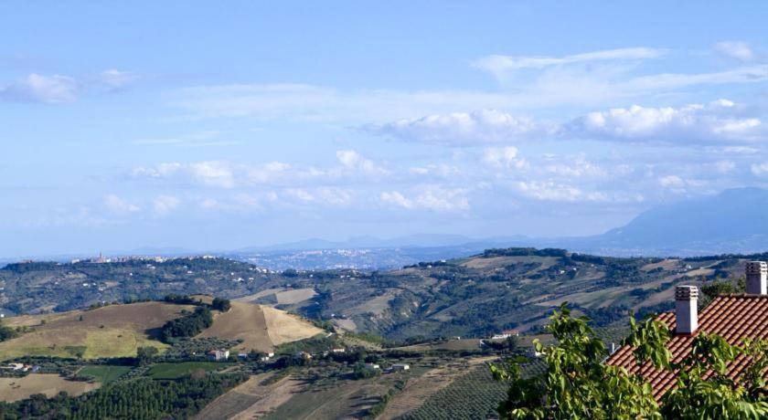 A Casa Di Gio' Bed & Breakfast Atri Bagian luar foto